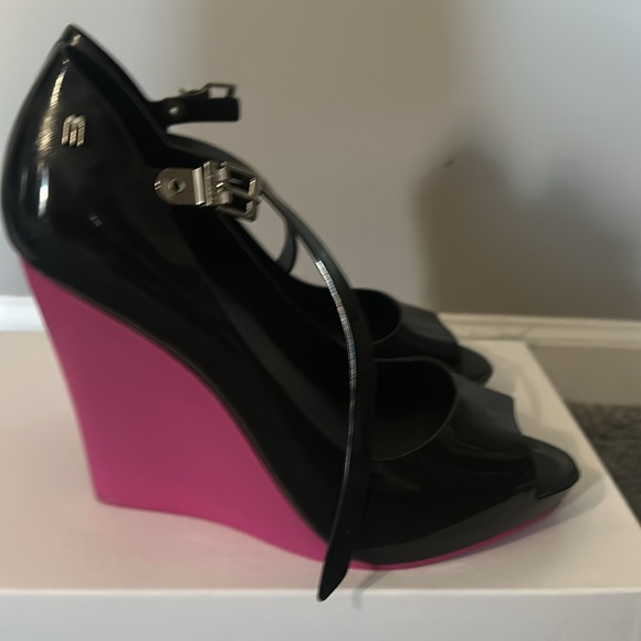 Melissa wedges!  Black/Pink Size 9 - Picture 2 of 5